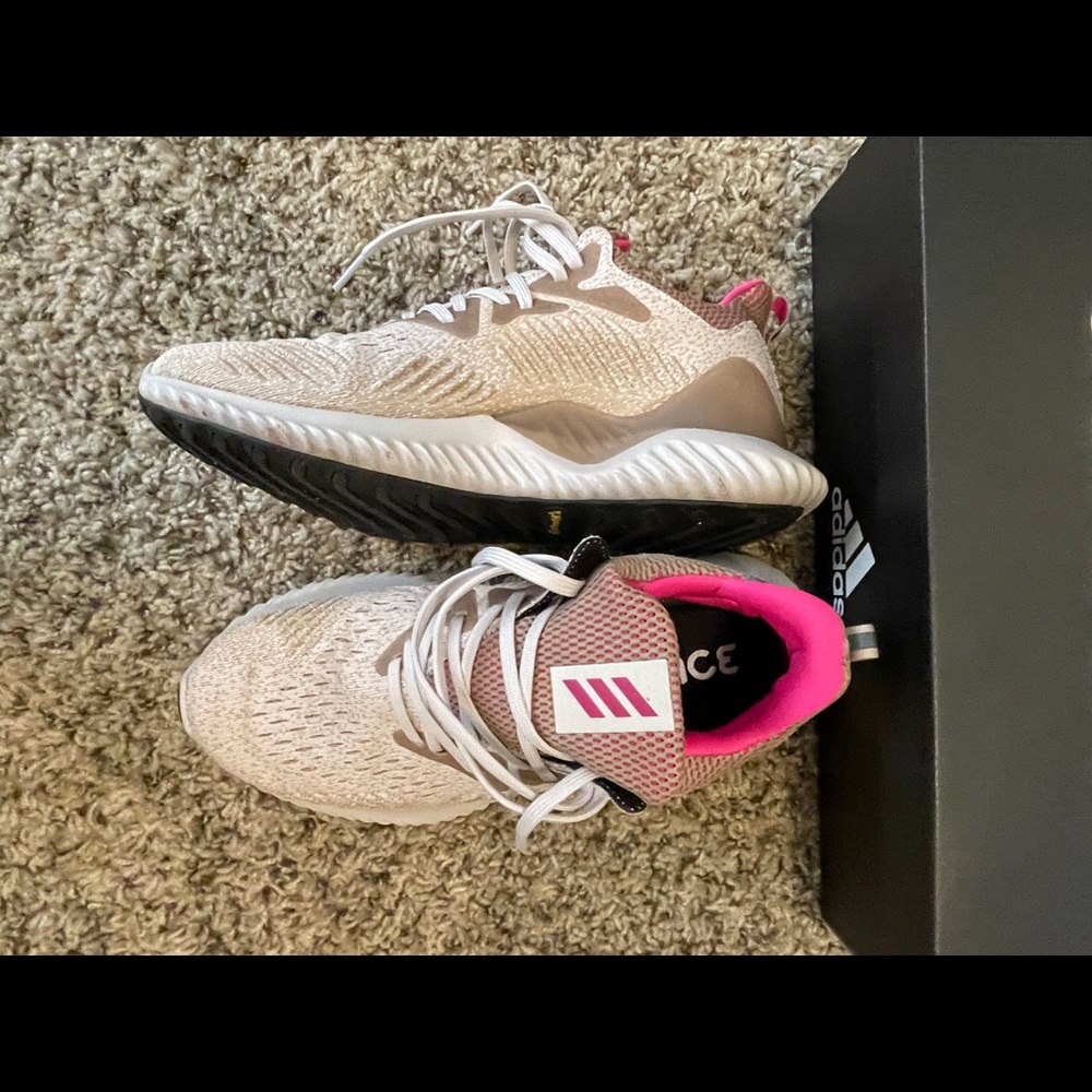 Alphabounce Beyond - image 2